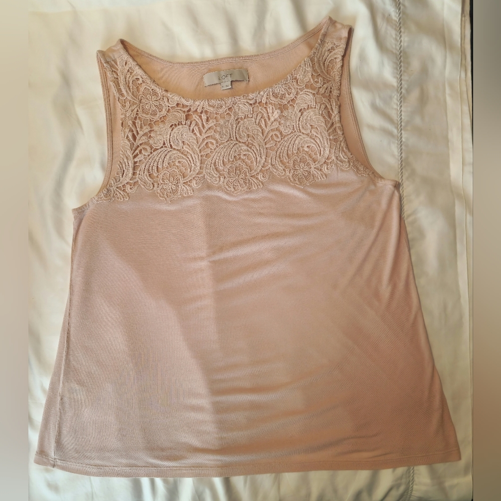 Loft Women's Tank Top with Floral Embroidery Pale Pink Size Large - Picture 2 of 4